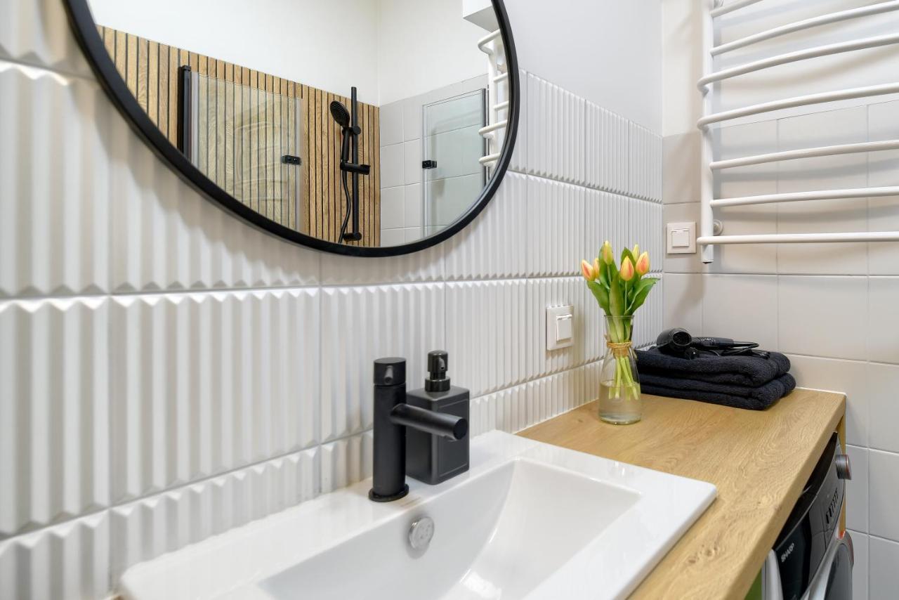 Apartamenty 4 Pory Roku- 200M Plaza, Prywatny Parking 소포트 외부 사진
