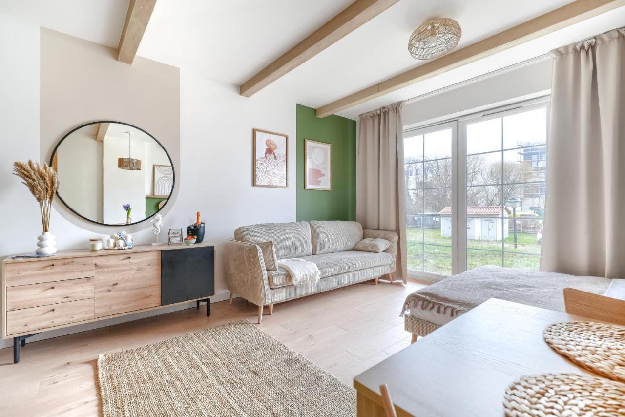 Apartamenty 4 Pory Roku- 200M Plaza, Prywatny Parking 소포트 외부 사진
